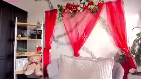 aphrodite online show from June 20, 2026, 9:28 pm