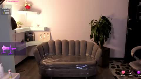 aphrodite online show from July 2, 2026, 3:23 am