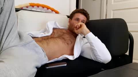 Snapshot of apollobest77 chatting on December 18, 2024, 8:47 pm apollobest77 online show from December 18, 2024, 8:47 pm