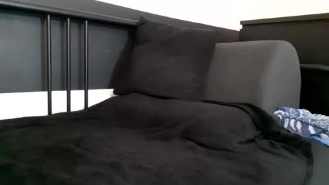 Snapshot of apollobest77 chatting on November 17, 2025, 3:18 pm apollobest77 online show from November 17, 2025, 3:18 pm