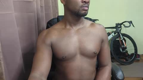 Snapshot of apollodarkmn chatting on April 14, 2026, 12:00 pm apollodarkmn online show from April 14, 2026, 12:00 pm