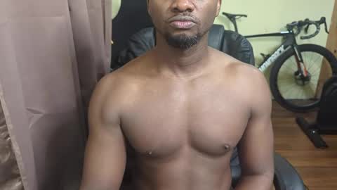 Snapshot of apollodarkmn chatting on May 2, 2026, 5:45 am apollodarkmn online show from May 2, 2026, 5:45 am
