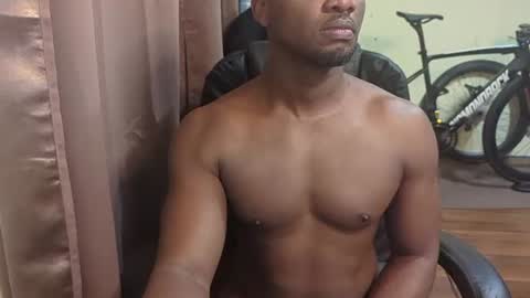 Snapshot of apollodarkmn chatting on August 1, 2026, 2:05 pm apollodarkmn online show from August 1, 2026, 2:05 pm