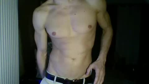 apollonfitx_69 online show from February 21, 2025, 7:43 pm