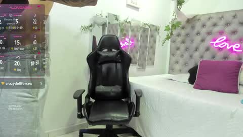 Snapshot of apolo_bianco_ chatting on December 2, 2024, 2:41 pm APOLO online show from December 2, 2024, 2:41 pm