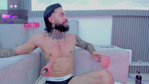 Snapshot of apolo_bianco_ chatting on November 2, 2025, 10:12 pm APOLO online show from November 2, 2025, 10:12 pm