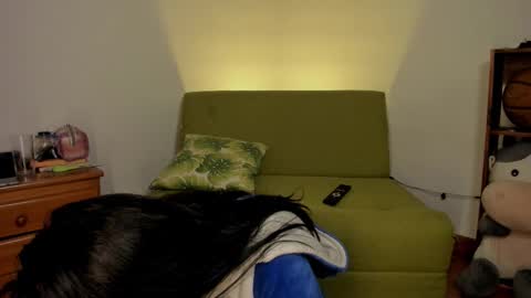 Snapshot of apolorising_ chatting on October 2, 2025, 2:18 am Lola Apolo online show from October 2, 2025, 2:18 am