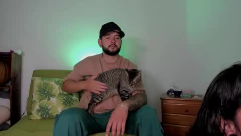 Snapshot of apolorising_ chatting on October 13, 2025, 1:27 am Lola Apolo online show from October 13, 2025, 1:27 am