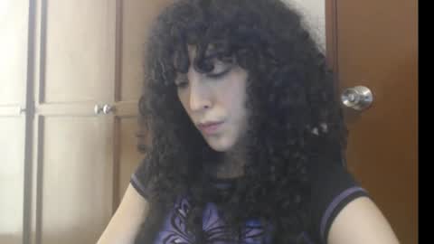 Snapshot of apolosbitch chatting on October 4, 2025, 3:32 pm Nix online show from October 4, 2025, 3:32 pm