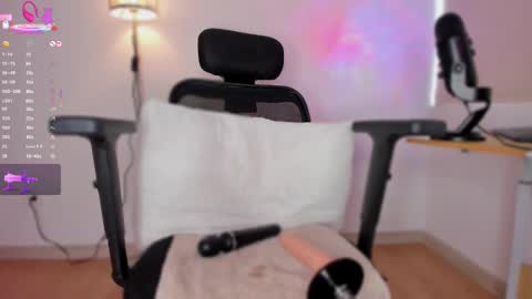 Snapshot of apoteosis_ chatting on February 1, 2025, 2:13 pm Apo online show from February 1, 2025, 2:13 pm