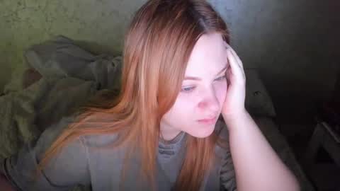 Snapshot of appleyummybuns chatting on February 3, 2026, 5:29 pm appleyummybuns online show from February 3, 2026, 5:29 pm