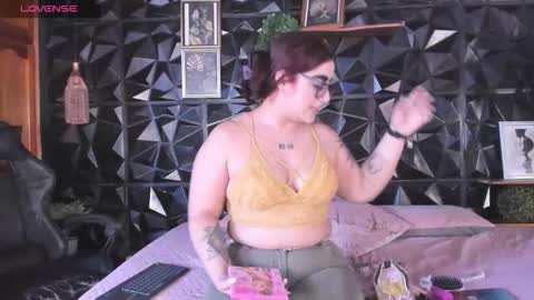 Snapshot of appril_foxx chatting on February 17, 2026, 1:18 pm apprilfoxx online show from February 17, 2026, 1:18 pm