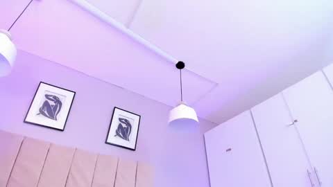 Snapshot of april_bowie chatting on February 7, 2025, 6:02 pm April online show from February 7, 2025, 6:02 pm