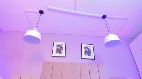 Snapshot of april_bowie chatting on February 26, 2025, 12:14 pm April online show from February 26, 2025, 12:14 pm