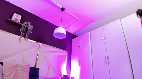 April online show from February 5, 2026, 11:59 am