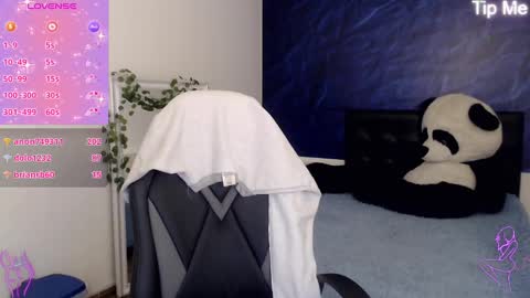  April  online show from February 3, 2025, 3:17 pm