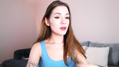 Snapshot of april_felicity chatting on January 28, 2025, 7:32 pm April online show from January 28, 2025, 7:32 pm