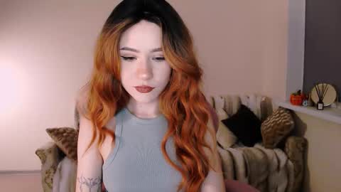 Snapshot of april_felicity chatting on October 15, 2025, 7:14 pm April online show from October 15, 2025, 7:14 pm