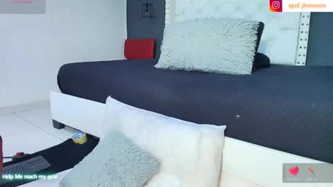 April Jhonsson online show from January 11, 2026, 6:18 am