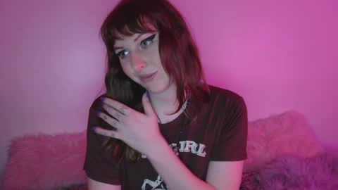 Snapshot of april_kitty chatting on May 18, 2026, 5:02 am april_kitty online show from May 18, 2026, 5:02 am