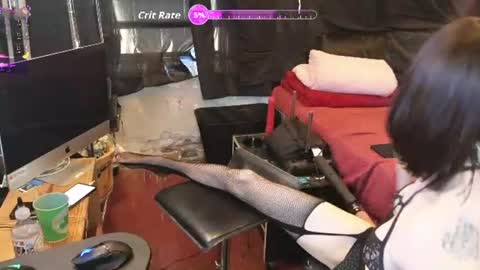 Snapshot of april_show_her chatting on June 10, 2026, 6:29 pm April Strife online show from June 10, 2026, 6:29 pm