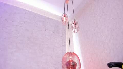 Snapshot of aprilalen chatting on March 12, 2025, 10:05 am April online show from March 12, 2025, 10:05 am