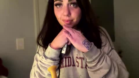 Snapshot of aprilanna chatting on January 9, 2025, 6:06 am AnnaApril420 online show from January 9, 2025, 6:06 am