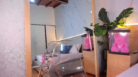 Snapshot of aprilgrey111 chatting on July 10, 2026, 8:22 pm aprilgrey111 online show from July 10, 2026, 8:22 pm