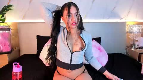 Snapshot of aprilgrey111 chatting on July 23, 2026, 8:51 pm aprilgrey111 online show from July 23, 2026, 8:51 pm
