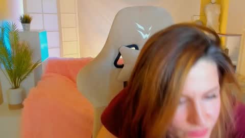 aprill_o_nill online show from January 22, 2025, 5:06 pm