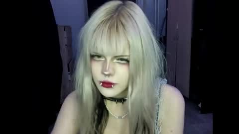 Alice D online show from April 22, 2026, 7:15 pm