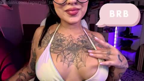 Snapshot of apurple_tulip chatting on March 10, 2026, 6:35 pm online show from March 10, 2026, 6:35 pm