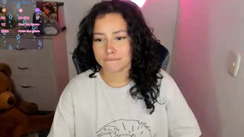 aqua emilly online show from March 2, 2026, 10:16 pm