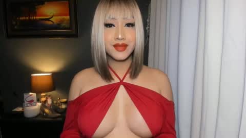 Snapshot of aqueenofcumxx chatting on February 9, 2025, 7:30 pm Alicia online show from February 9, 2025, 7:30 pm