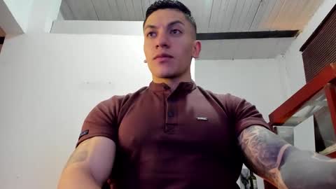 Snapshot of aquiles_51 chatting on October 30, 2025, 7:36 pm Jonathan online show from October 30, 2025, 7:36 pm