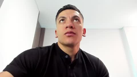 Snapshot of aquiles_51 chatting on May 29, 2026, 6:06 pm Jonathan online show from May 29, 2026, 6:06 pm