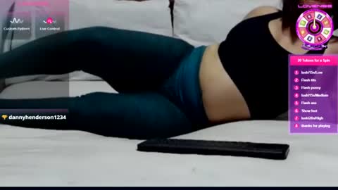 Snapshot of arab_catwoman chatting on July 29, 2026, 6:22 am Arab Catwoman online show from July 29, 2026, 6:22 am