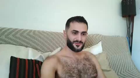 Snapshot of arabhairy90 chatting on December 21, 2024, 5:14 am hairycub online show from December 21, 2024, 5:14 am