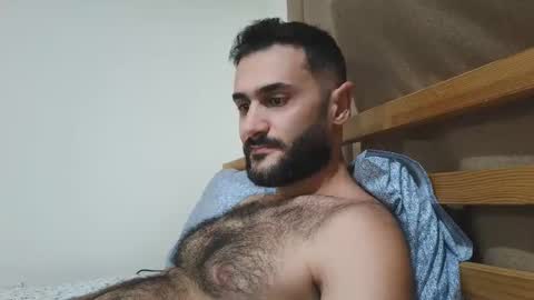 Snapshot of arabhairy90 chatting on December 22, 2024, 3:55 pm hairycub online show from December 22, 2024, 3:55 pm
