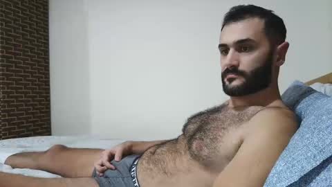 Snapshot of arabhairy90 chatting on January 29, 2025, 2:32 pm hairycub online show from January 29, 2025, 2:32 pm