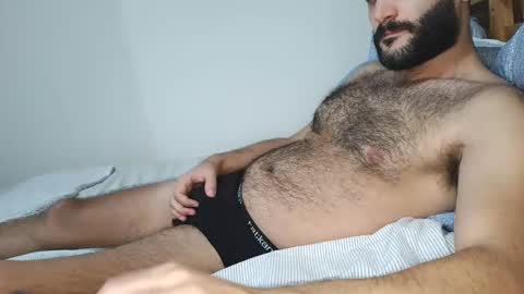 Snapshot of arabhairy90 chatting on March 10, 2025, 3:09 pm hairycub online show from March 10, 2025, 3:09 pm