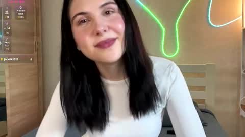 Emi online show from July 31, 2026, 2:16 pm