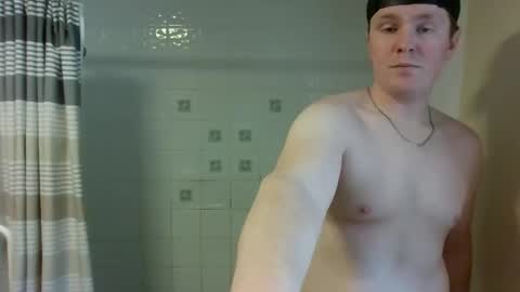 Snapshot of arbor_tre chatting on March 20, 2026, 5:07 pm arbor_tre online show from March 20, 2026, 5:07 pm