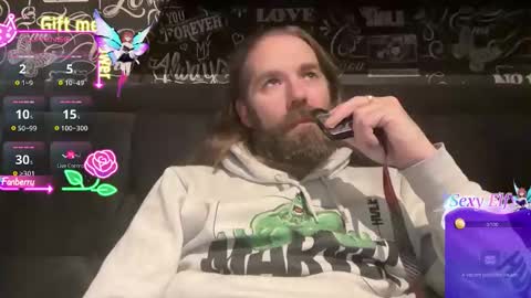 Snapshot of arckangel99 chatting on December 20, 2025, 7:10 pm AnrckAngel online show from December 20, 2025, 7:10 pm