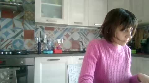 Snapshot of arcobalenorosa25 chatting on March 27, 2026, 9:42 am arcobalenorosa25 online show from March 27, 2026, 9:42 am