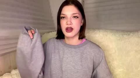 Caroline online show from March 3, 2026, 6:25 pm