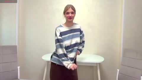 Caroline online show from June 25, 2026, 5:28 pm