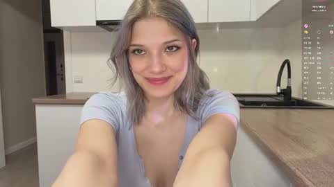 Caroline online show from July 28, 2026, 4:39 pm