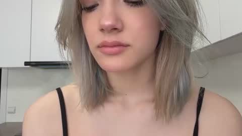 Caroline online show from August 3, 2026, 3:16 pm