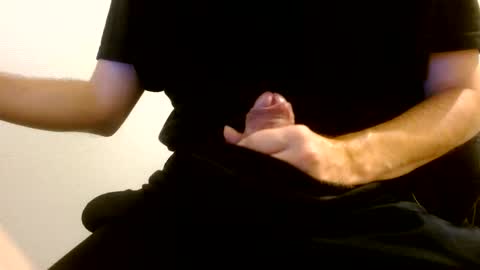 Arek online show from May 8, 2026, 9:42 pm